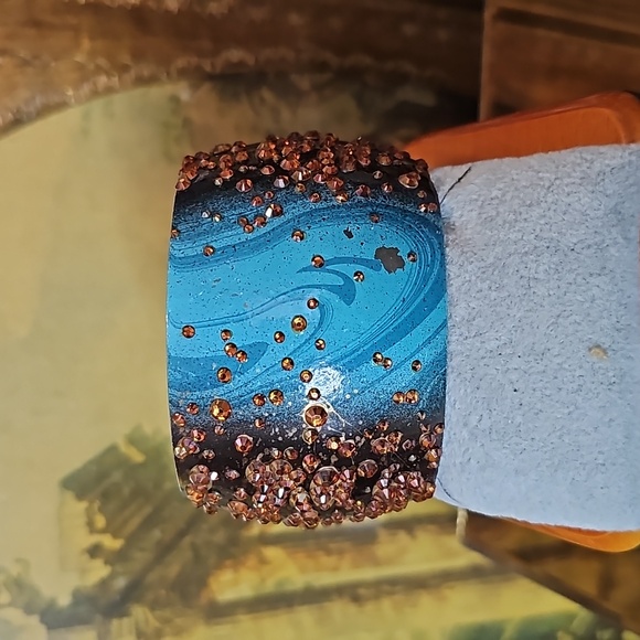 Wide Rhinestone Bracelet - Picture 3 of 5